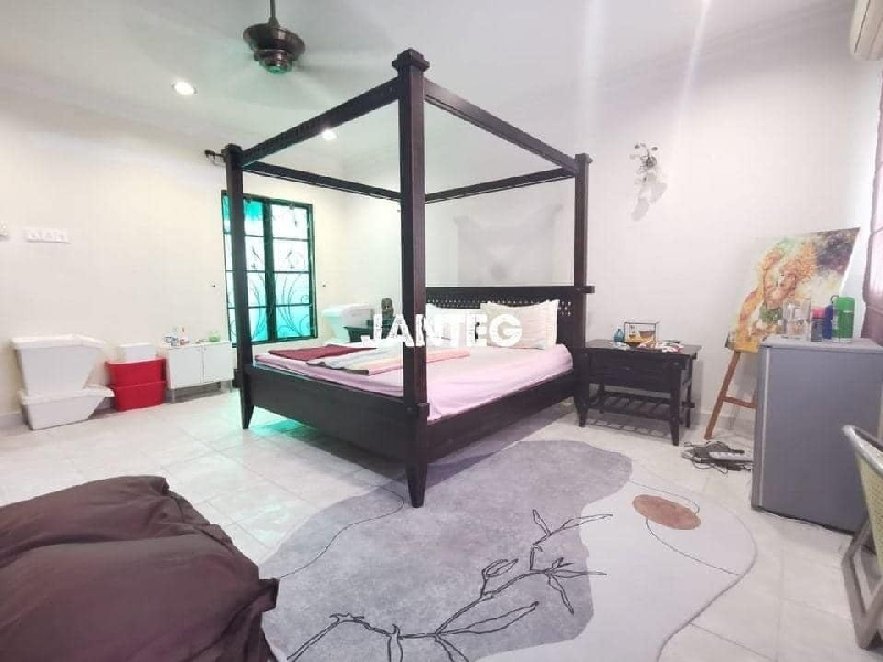 Bukit Tinggi , Klang -Double Storey Semi D-40x90-6 bed 6 bath-Fully Exte - photo 4