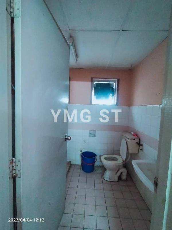 900 Pelangi Court Apartment 900sqft3R2B - photo 2