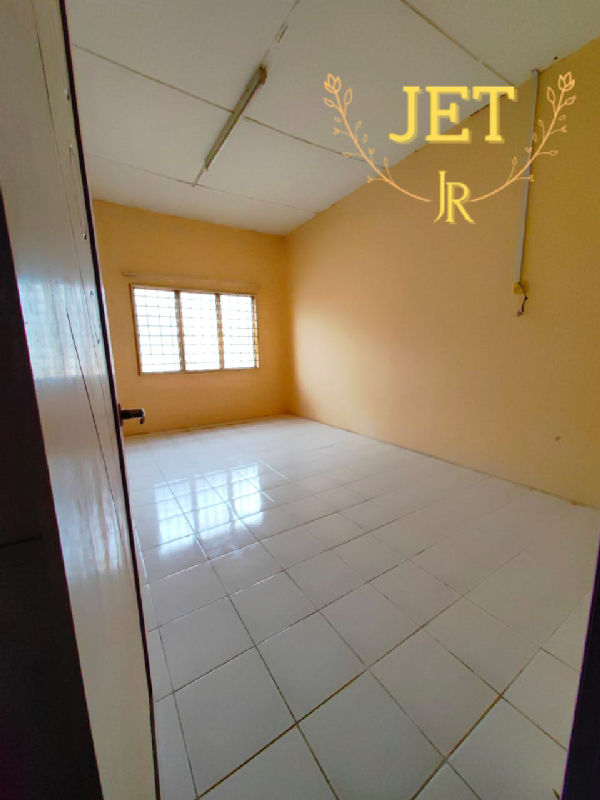 1.5k Bayu Perdana*Double Storey House*20 x 75 - photo 3