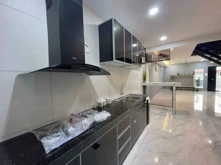 Taman Sentosa Yusof shahbudin Fully Renovated Fully Extended 2 storey  facing no house More parking  - photo 2