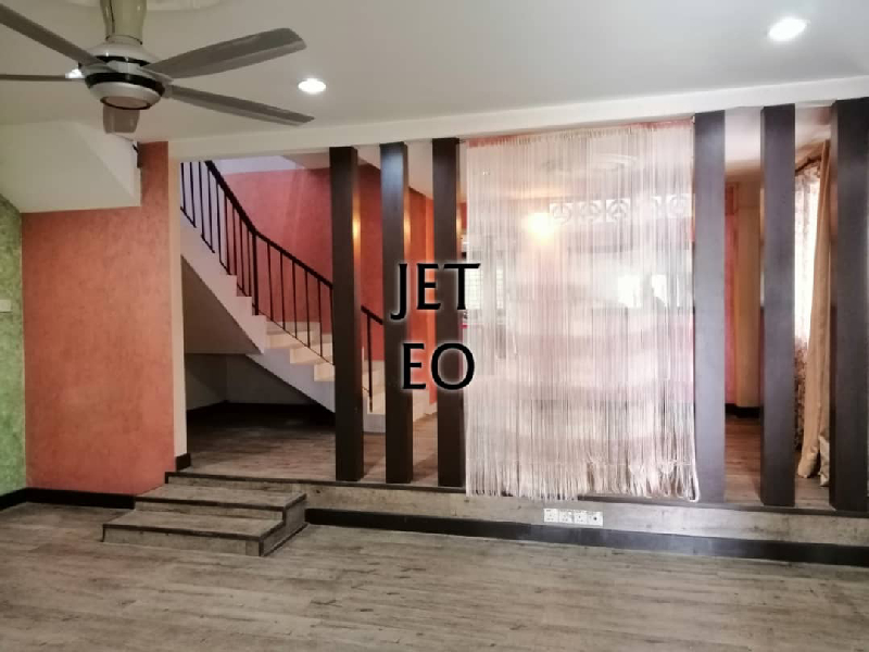 Palm Groove Klang Double Storey end lot 20x75 4room 3 bathBack kitchen 3ft spaceRenovated unitAuto G - photo 2