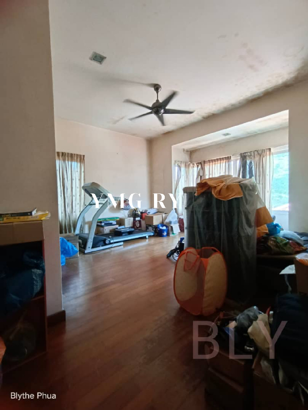 750k Bandar Bukit Tinggi 2 Klang- 2  storey intermediate- Sqft : 20x70 - 1399 sqft- 4 bedroom- 3  - photo 2