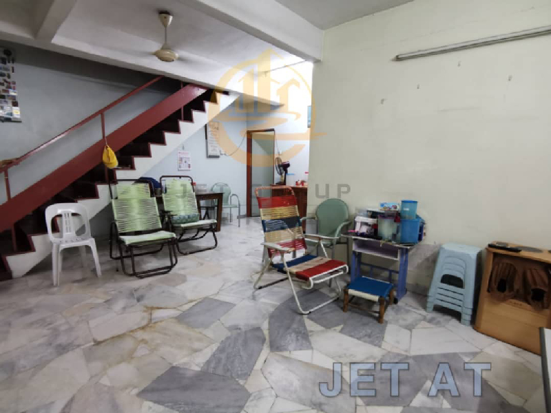 Taman Sentosa Yusof Shahbudin 2 Storey HouseFreehold 20 x 60ft4 Bedrooms, 3 Bathrooms4 Aircond, 3 wa - photo 2