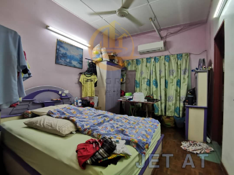 Taman Sentosa Yusof Shahbudin 2 Storey HouseFreehold 20 x 60ft4 Bedrooms, 3 Bathrooms4 Aircond, 3 wa - photo 7