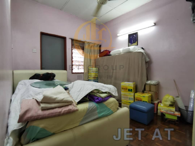 Taman Sentosa Yusof Shahbudin 2 Storey HouseFreehold 20 x 60ft4 Bedrooms, 3 Bathrooms4 Aircond, 3 wa - photo 8
