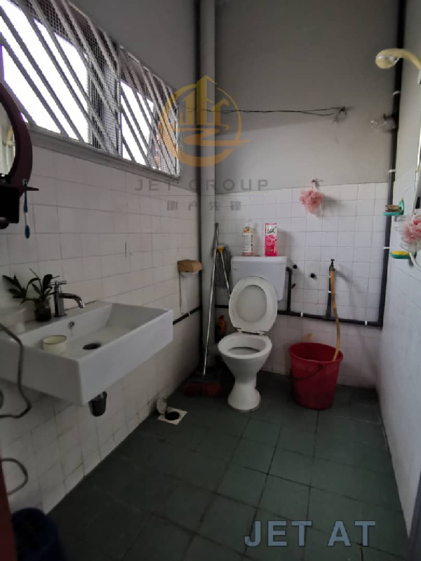 Taman Sentosa Yusof Shahbudin 2 Storey HouseFreehold 20 x 60ft4 Bedrooms, 3 Bathrooms4 Aircond, 3 wa - photo 9