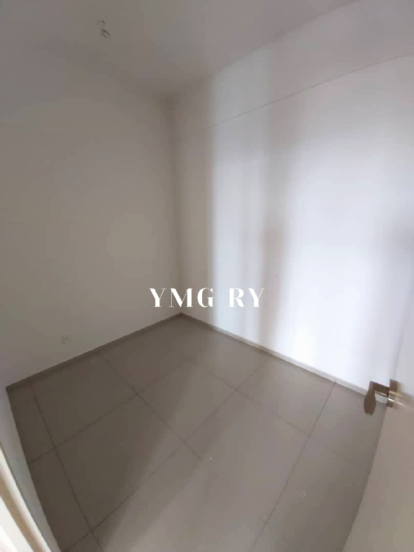 AVAILABLE NOW Gravit 8 klangKota bayuemas635 sqft1+1 bedroom1 bathroom2 carparkAircond x2Water Heate - photo 3