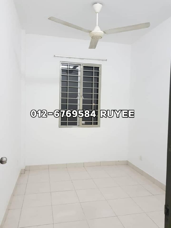 Available SALE Parkland Orchis Apartment*High Floor*Size 850sqft *Freehold *Basic Unit *3 Bedrooms2B - photo 4