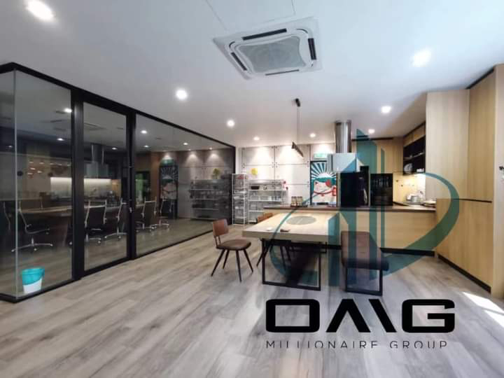Taman Klang Utama 1.5 Storey Semi-D Factory For Sale  - photo 2