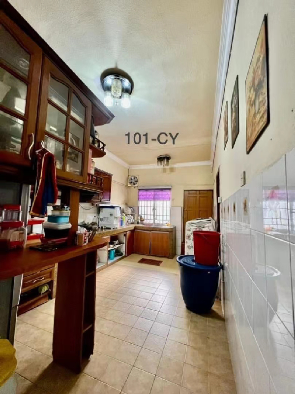 Lorong Mohd Tahir Klang Double Storey Renovated House 20x65 - photo 2