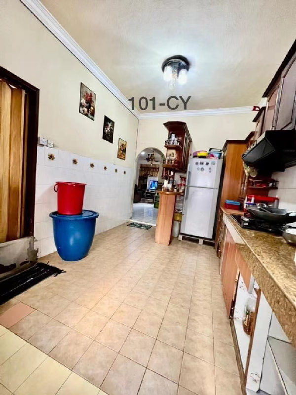 Lorong Mohd Tahir Klang Double Storey Renovated House 20x65 - photo 4