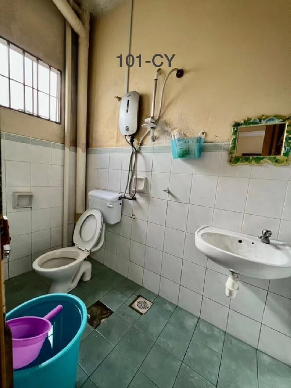 Lorong Mohd Tahir Klang Double Storey Renovated House 20x65 - photo 6