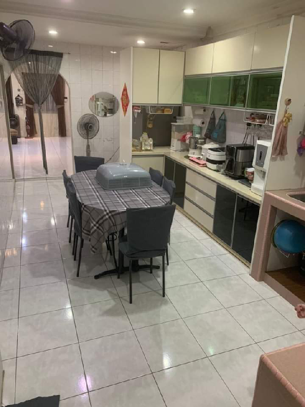 WTS Jln mohd tahir2 storeyFully renovated 20x754b x 3bFreehold Non bumi lotMaster room & downstairs  - photo 2