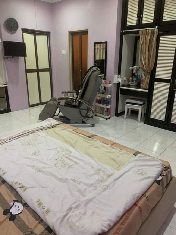 WTS Jln mohd tahir2 storeyFully renovated 20x754b x 3bFreehold Non bumi lotMaster room & downstairs  - photo 8