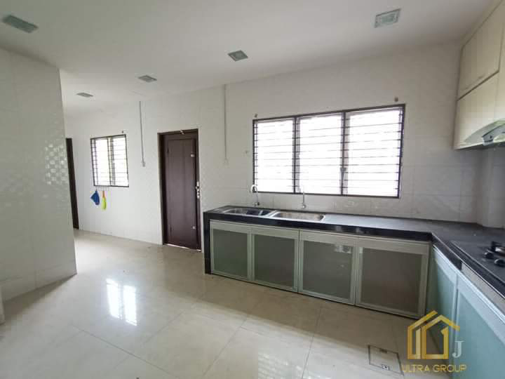 Big corner Ambang botanic two storey Renovated Fully extended  - photo 6