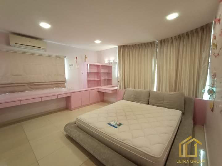 Big corner Ambang botanic two storey Renovated Fully extended  - photo 10