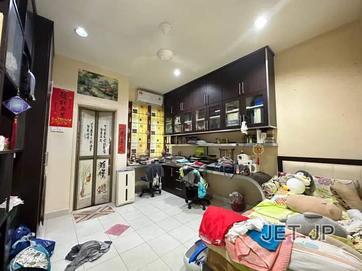 Renovated Ambang botanic 2 storey house  - photo 2