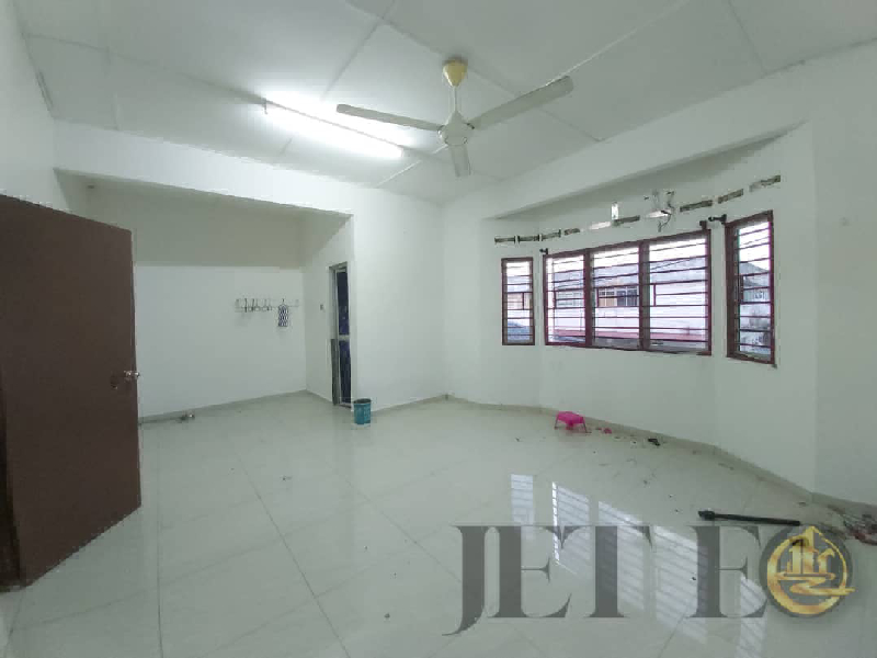 WTS exclusive (key on hand) - Drop Price update Telok Panglima Garang 2sty Double storey intermediat - photo 3