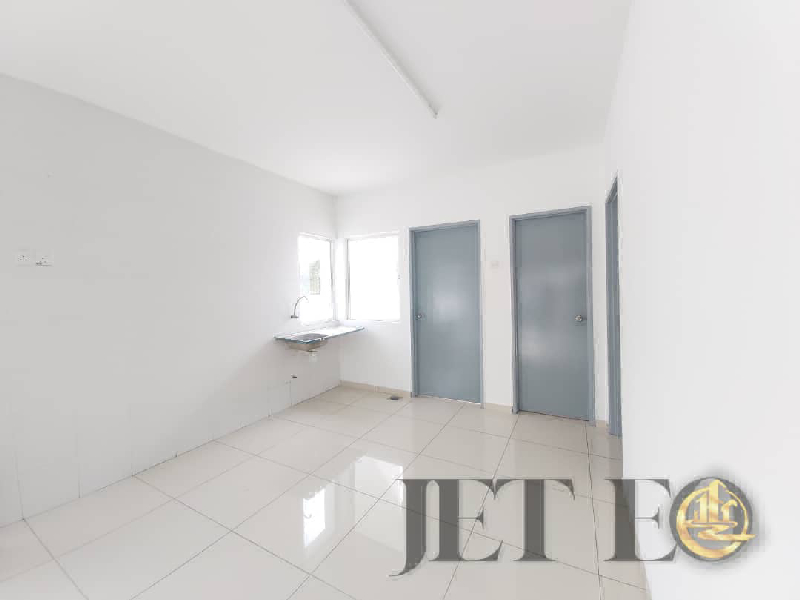 WTS *Jenjarom Tamera Corner Lot with Big Land* Double storey Corner lot 42x70 sqft 4room 3bath Guard - photo 4