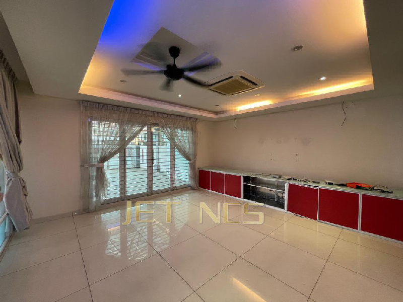 Super Big Corner 2 Storey Semi-D, Bandar Bukit Tinggi 2 - photo 4