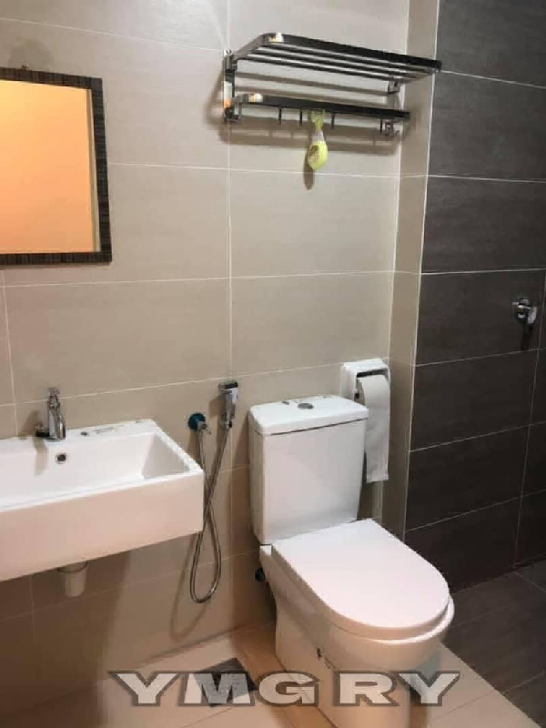 Gravit 8 Kota Bayuemas KlangSui sui unitMove in condition -890sqft-2+1 Bedroom -2 Bathroom-fully Fur - photo 4