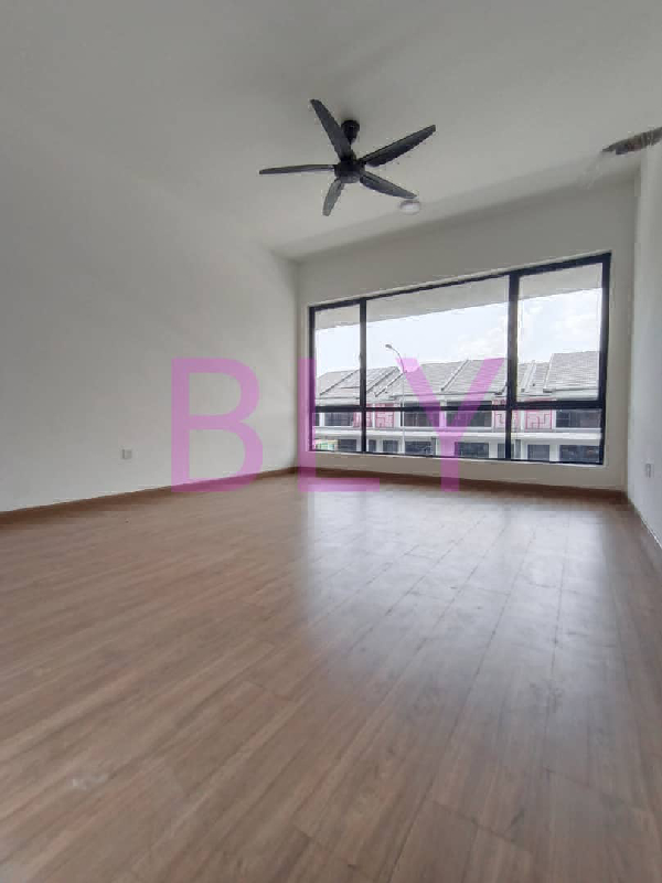 WTLBukit Raja LumiraBrand New UnitDouble Storey20x754 Bedroom4 BathroomWith Lighting Fan & Grills  - photo 3