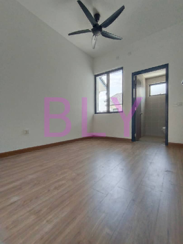 WTLBukit Raja LumiraBrand New UnitDouble Storey20x754 Bedroom4 BathroomWith Lighting Fan & Grills  - photo 4