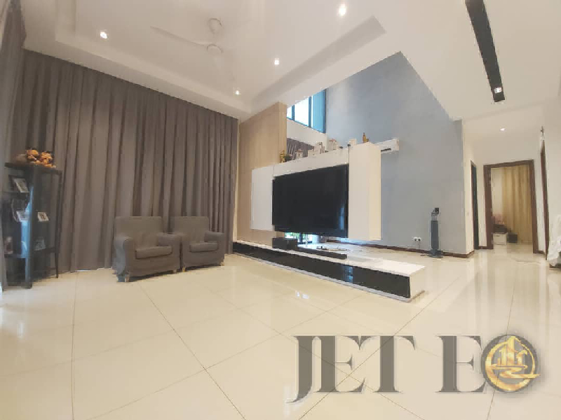 *Renovated Unit*  *Grandezza Eco Sanctuary Type Torre Semi D Rimbayu*  - photo 2