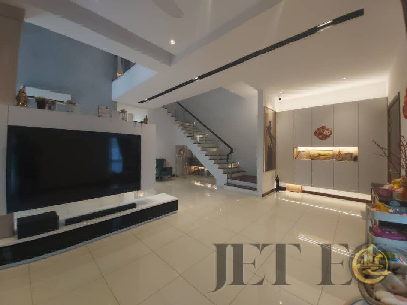 *Renovated Unit*  *Grandezza Eco Sanctuary Type Torre Semi D Rimbayu*  - photo 3