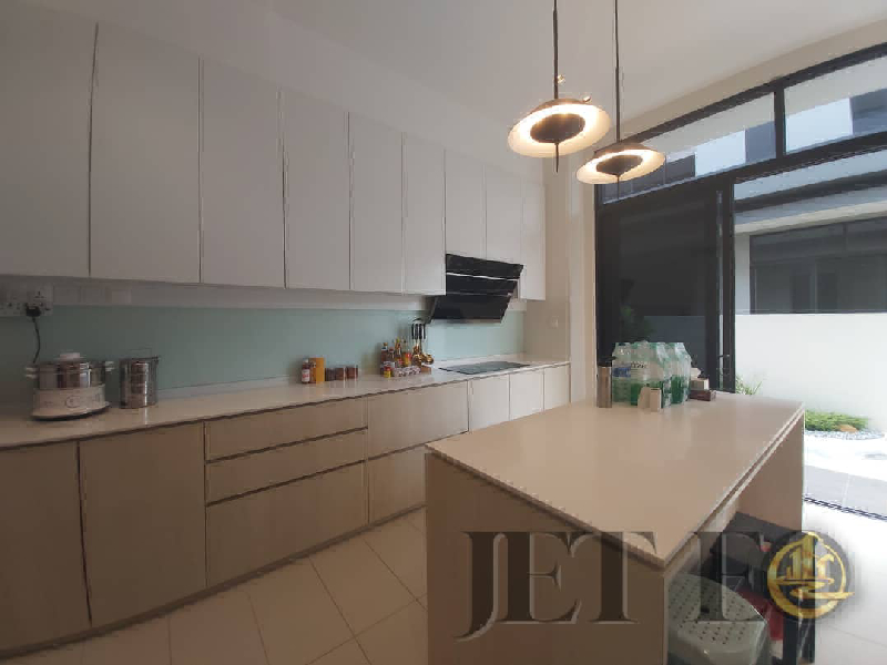 *Renovated Unit*  *Grandezza Eco Sanctuary Type Torre Semi D Rimbayu*  - photo 6