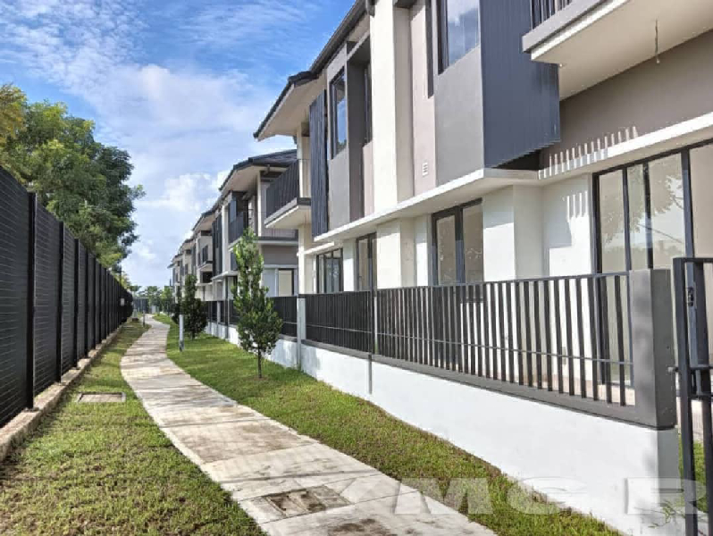 Tropicana Aman Element Residences lakeside Homes - photo 3