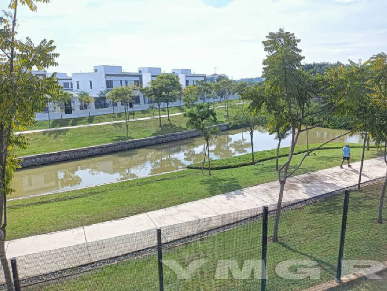 Tropicana Aman Element Residences lakeside Homes - photo 4