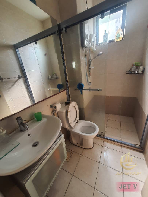 *WTS*Aman perdana klang Renovated spend 300k feesFacing open playground-Double Storey Bungalow-5 bed - photo 5