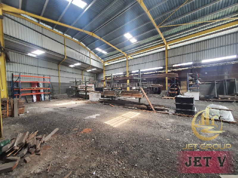 WTLBukit KemuningWarehouse factoryBuild up 9000sqftCeiling hight 25ftIncluded Office & Accommodation - photo 3