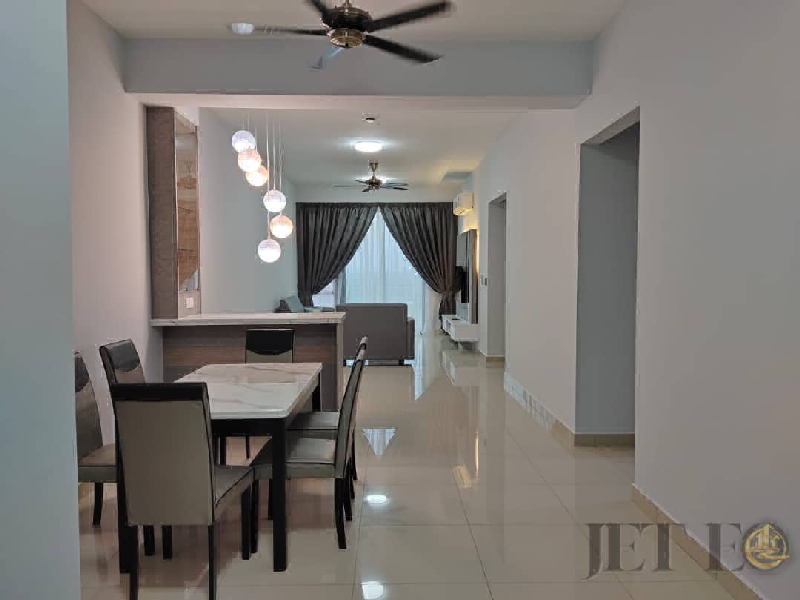Maple KSL klang 1250 sqft Renovated Unit  - photo 3