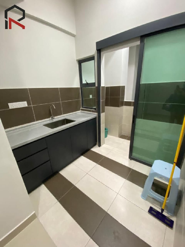 Maple Residence @ Klang For RentRental RM 1500863 sqft2+1 Bedrooms 2+12 Bathrooms 2partialy Furnishe - photo 2