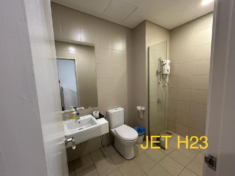 I Suite. I City Condo Sek 7. Shah Alam 837 Sqft (*Duplex*)-(With Balcony)1+1 Rooms 2 BathsFreehold.  - photo 3