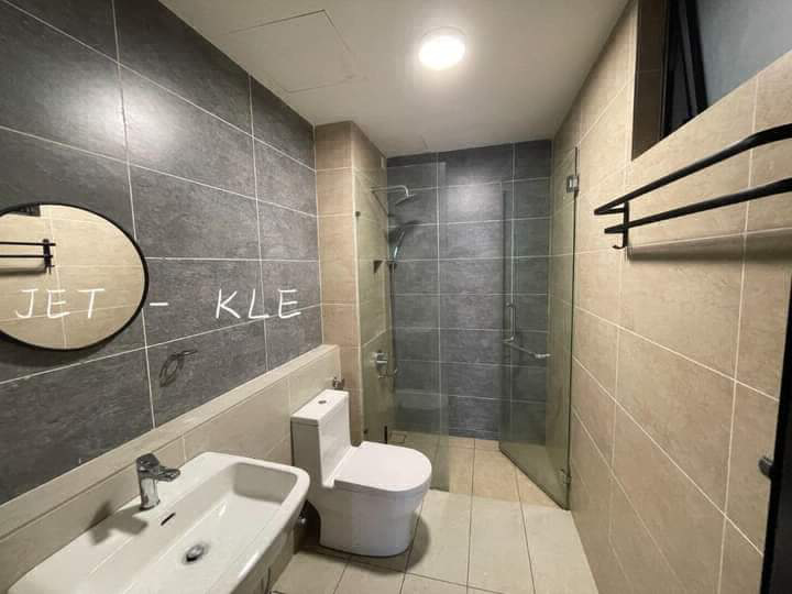 Renovated Fully Furnished Ready to Move Setia city residence - photo 10