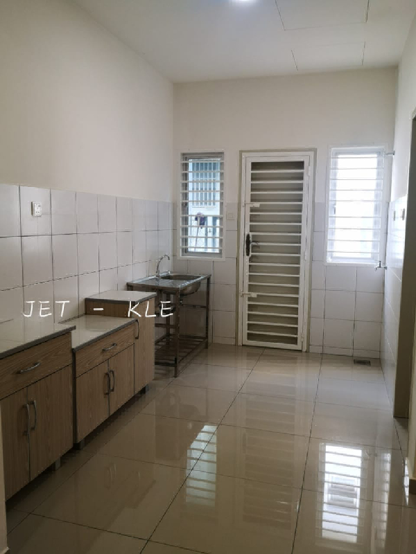 Livia, Bandar RimbayuDouble Storey Link Homes For Rent - photo 9