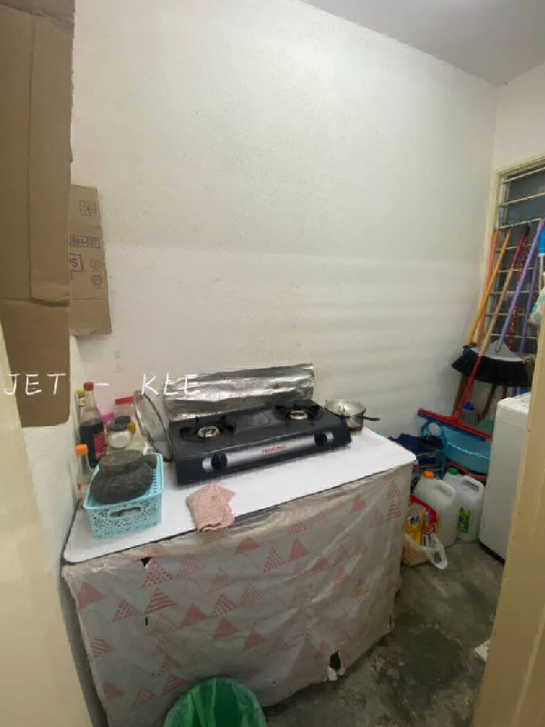 Pangsapuri Sentosa Setia alam apartment -End lot - photo 7