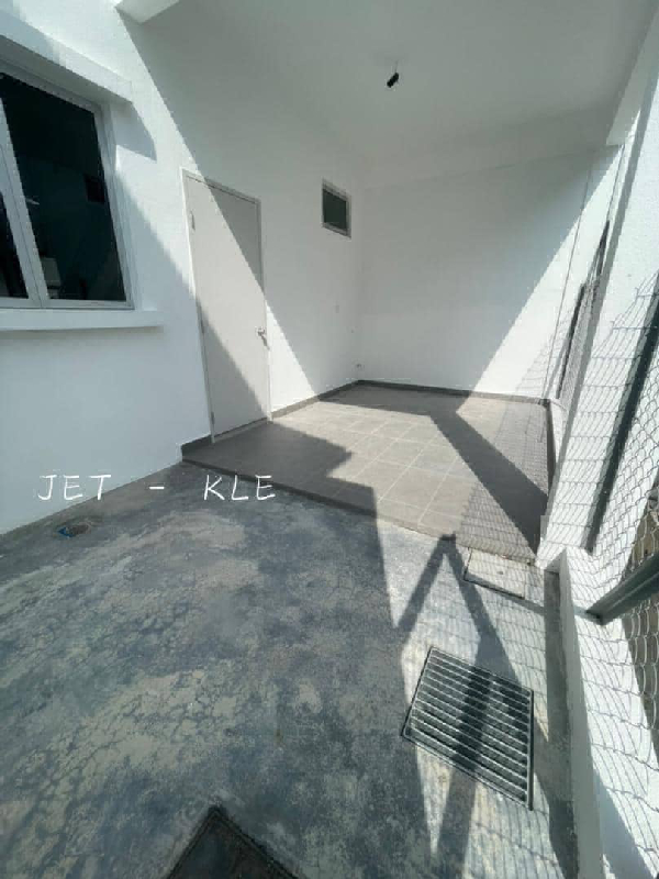 WTL (sample photos)Starling Rimbayu , Kota Kemuning2 Storey Intermediate 20x601621 sqft3bedroom3bath - photo 5