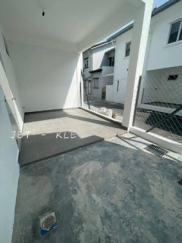 WTL (sample photos)Starling Rimbayu , Kota Kemuning2 Storey Intermediate 20x601621 sqft3bedroom3bath - photo 10