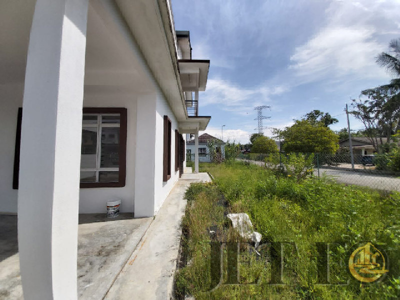 WTSTaman Langat Indah Corner Unit BantingNear Jenjarom AreaCorner unit FreeholdNon Bumi Lot4 room 3  - photo 2