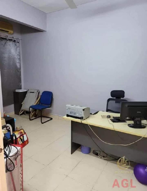 FOR SELLBandar Putera 2 KlangDouble Storey House 20 x 70 SqftLeasehold & Non Bumi Lot4 Room 3 Bathro - photo 3