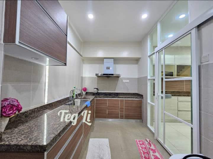 FOR SELLFULLY RENOVATED!! Bandar Puteri Klang- 2.5 Storey Terrace House - Freehold - 22 x 75- 5 room - photo 6