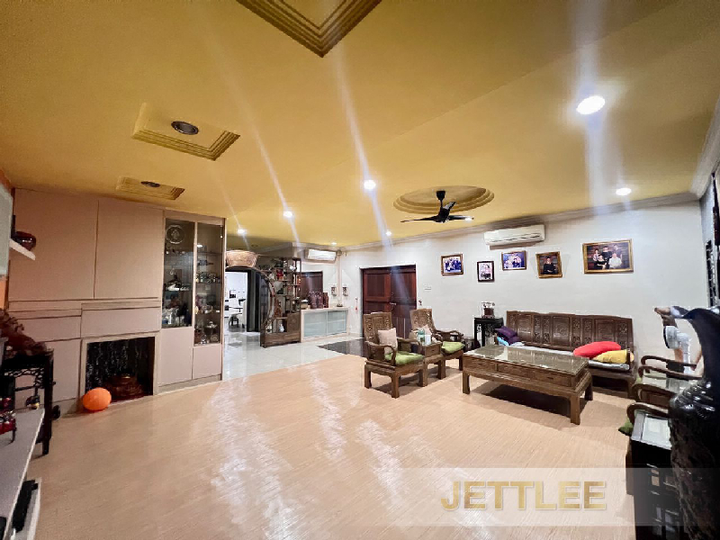 WTSAman Perdana Double Storey Semi D CornerSize 50x80Bedroom 4Bathroom 5Move in condition Fully Reno - photo 2