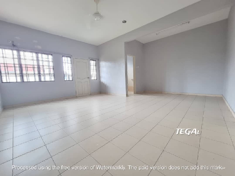 Below Market! Good Condition 20x94 Teluk Pulai Taman Wangi 2 Storey Klang. Kitchen Fully  - photo 2