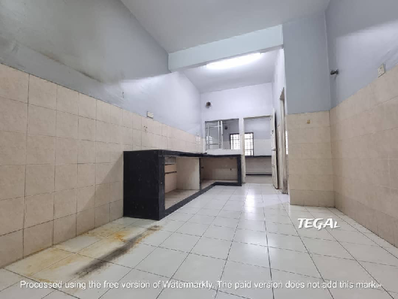 Below Market! Good Condition 20x94 Teluk Pulai Taman Wangi 2 Storey Klang. Kitchen Fully  - photo 4