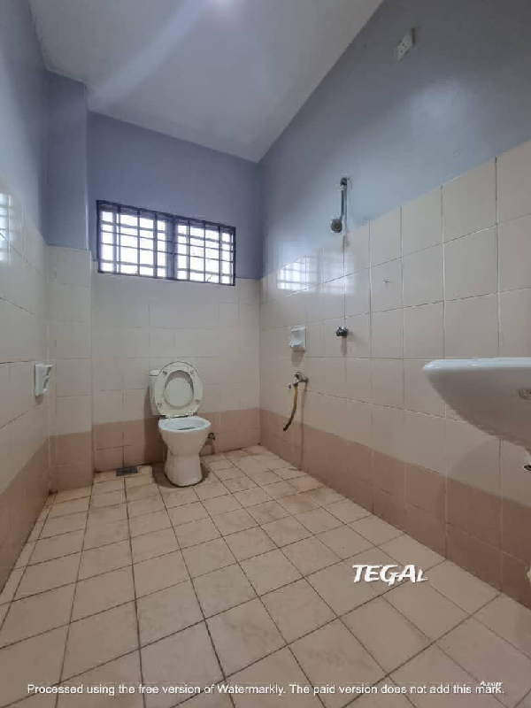 Below Market! Good Condition 20x94 Teluk Pulai Taman Wangi 2 Storey Klang. Kitchen Fully  - photo 7