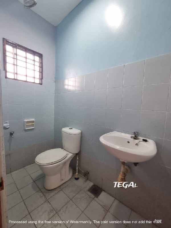 Below Market! Good Condition 20x94 Teluk Pulai Taman Wangi 2 Storey Klang. Kitchen Fully  - photo 10